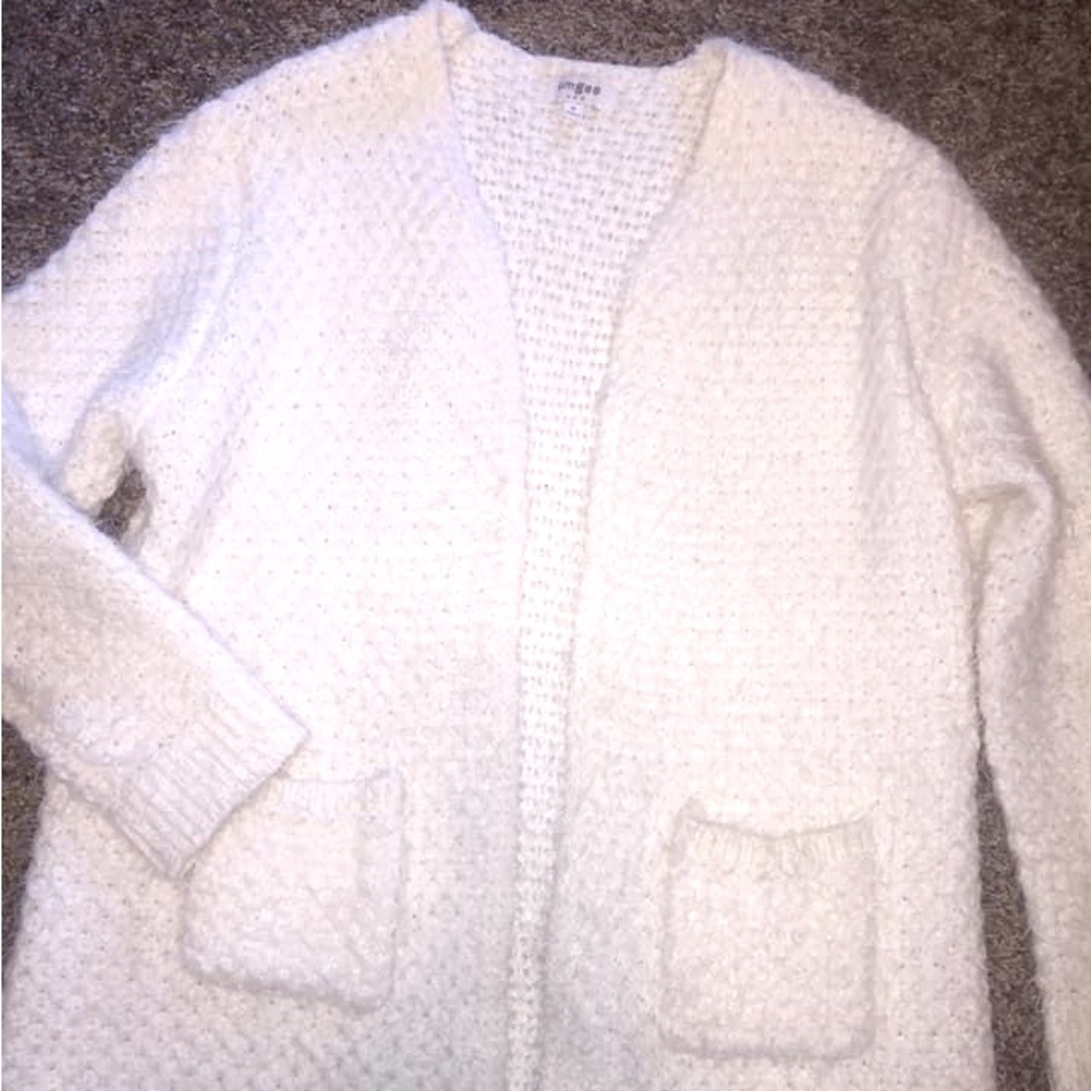 ISO this cardigan by UMGEE usa